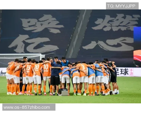 中超激战卓尔迎战大连球队全力争胜展现精彩对决