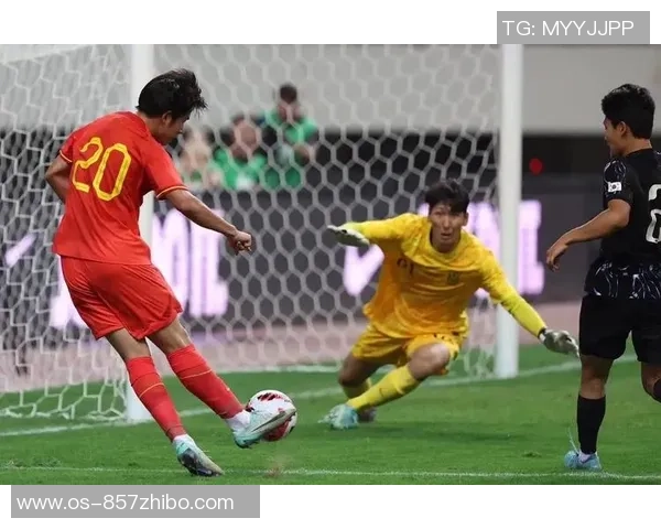 日本国青与中国队激战在即谁能在青春赛场上笑到最后